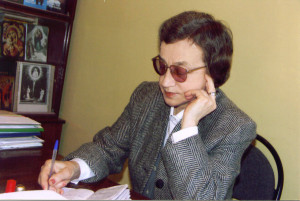 В.Т. Дорожкина в своём кабинете в ТОДБ